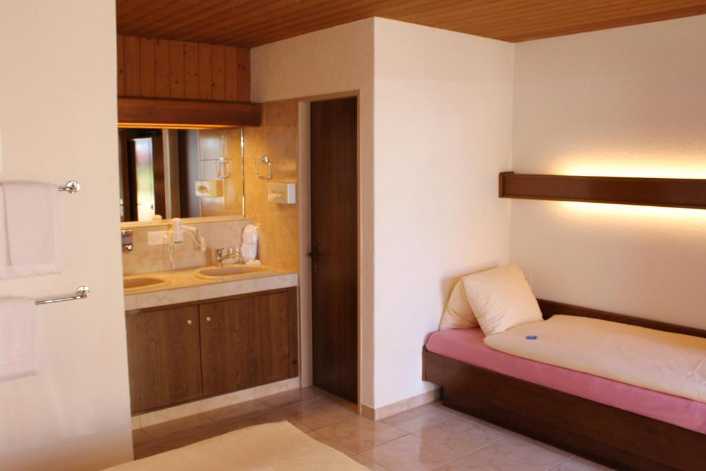 Hotel Glaernisch Hof Horgen Chambre photo